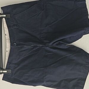 Men's Old Navy shorts size 32.